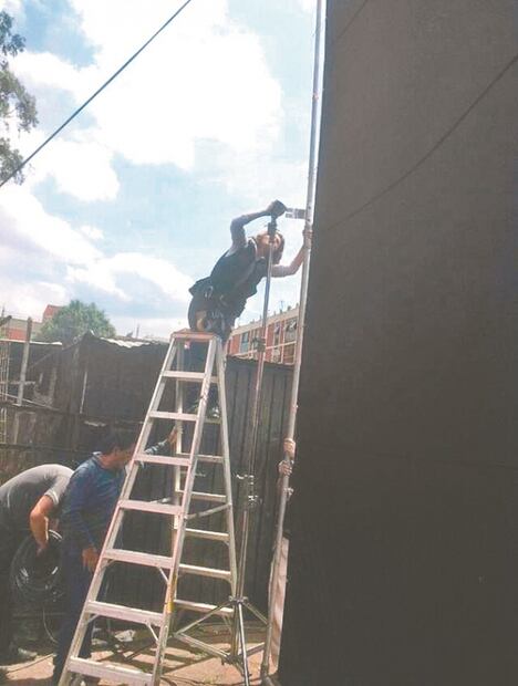 Amazonas mexicanas cargan e iluminan el set