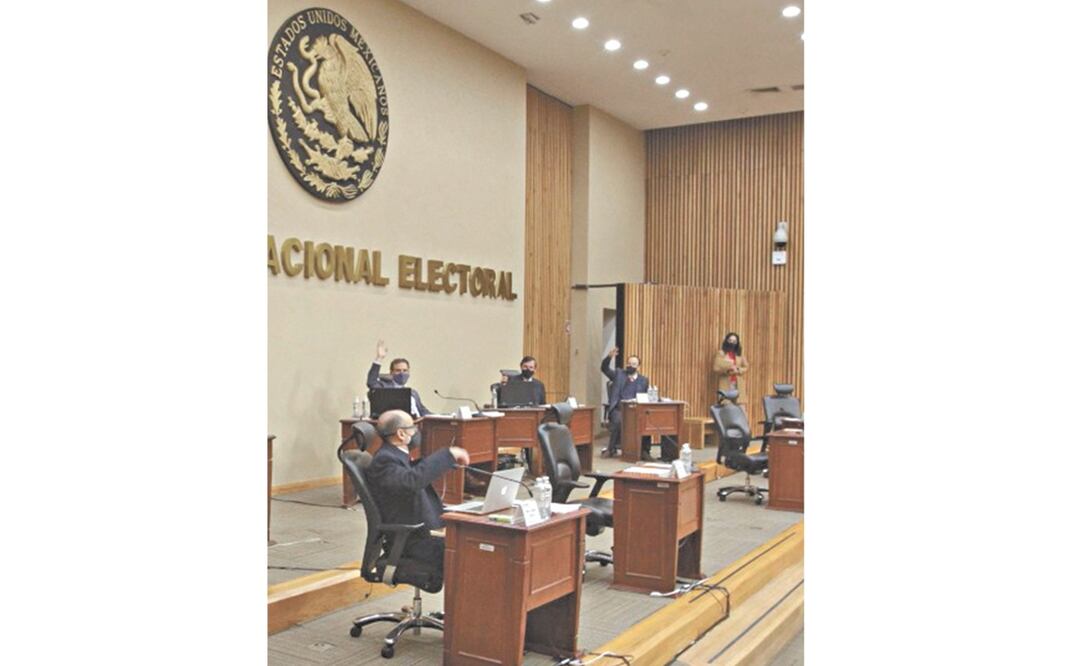 La Comisión de Quejas del INE dictó una medida inhibitoria a las conferencias del Presidente. Foto: ARCHIVO EL UNIVERSAL