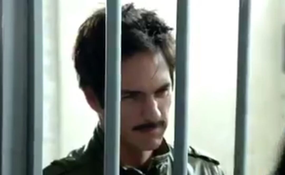 Mauricio Ochmann interpreta a "El Chema" Venegas, personaje basado en "El Chapo" FOTO: TOMADA DE VIDEO