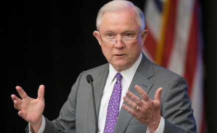 ​EU separará a familias de migrantes que crucen ilegalmente, asegura Sessions