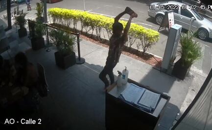 Hombre golpea con un tabique a joven dentro de restaurante en la Roma; columnista de EL UNIVERSAL comparte video