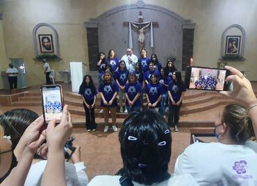 Asisten a misa sobrevivientes del incendio en la Guardería ABC