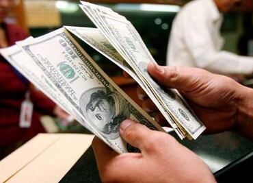 Alerta IP de dólar; SHCP: política, sin cambio