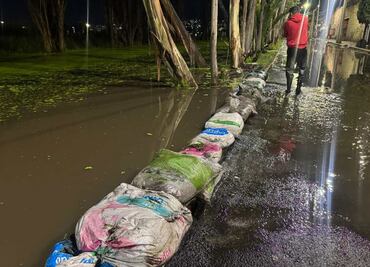 Fuertes lluvias en CDMX dejan 16 encharcamientos, caída de 15 árboles y cortocircuitos; atienden desbordamiento en Tláhuac