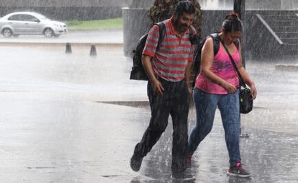 Prevén lluvias, descargas y caída de granizo en la CDMX