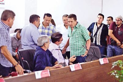 Padre de empresario increpa a regidor por “moche” en Feria de Cuernavaca