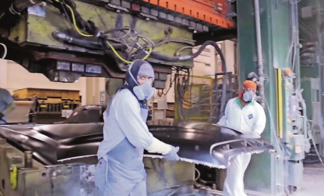 Dos de las tres grandes divisiones que integran la economía habrían logrado crecer en el segundo trimestre del año, destacando el caso de la industria. Foto: SANDRA TOVAR. EL UNIVERSAL