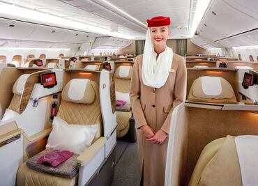 Emirates miente, no cuenta con permisos para volar en México: Aeroméxico