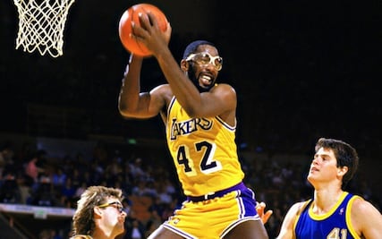 "La NBA está dominada por tiradores de tres puntos": James Worthy