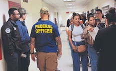 Con Trump, van 52 muertos bajo custodia del ICE; cifra de detenidos aumentó 77%