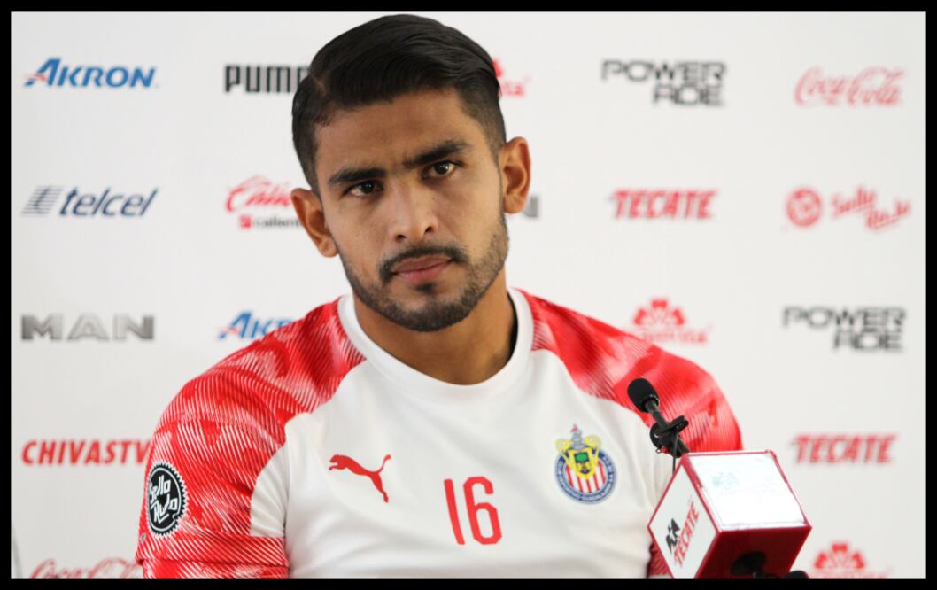 Ponce, agredido por fan antes de que él lo aventara