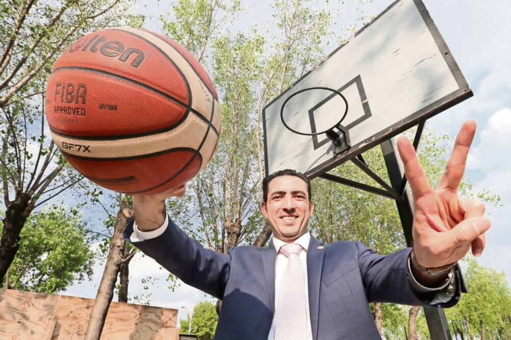Diputado federal del Partido Acción Nacional, Miguel Alonso Riggs Baeza. Foto: ARIEL OJEDA. EL UNIVERSAL