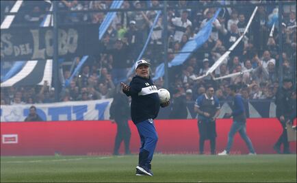 Niño desprecia a Maradona en su presentación con Gimnasia
