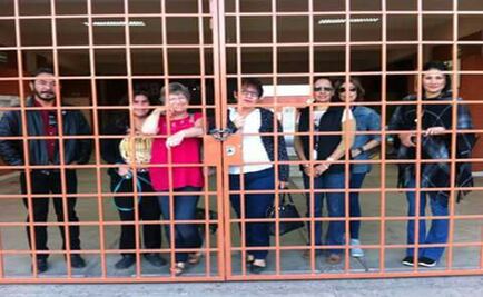 Trabajadores de la Universidad de Sonora realizan paro de labores