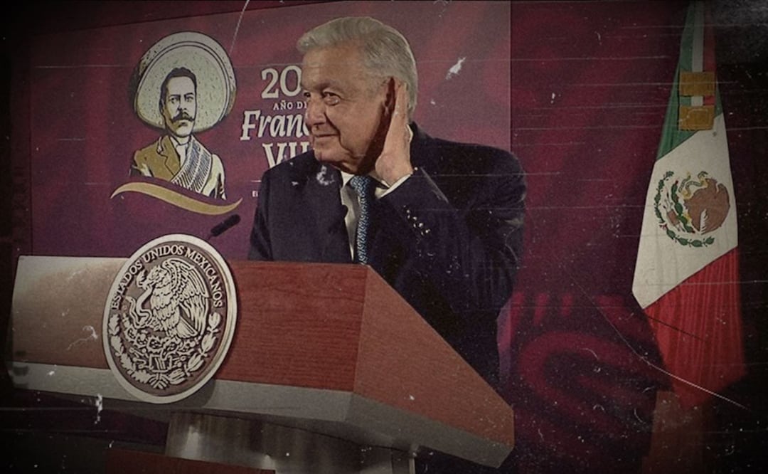 El presidente Andrés Manuel López Obrador hizo este ademán de no escuchar durante su conferencia matutina al ser cuestionado por la desaparición de 5 jóvenes en Lagos de Moreno, Jalisco. FOTO: Especial