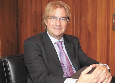 Andrés Roemer cierra cuenta de Twitter tras acusaciones de abuso