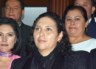 En Michoacán, rinde protesta esposa de alcalde asesinado