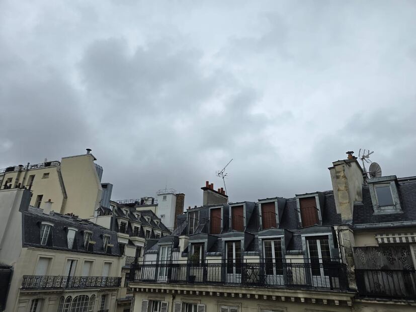 París amaneció nublado y con lluvia / Foto: Arturo Sanguino - EL UNIVERSAL