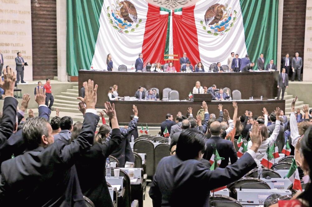 De acuerdo con algunas fuentes de la Cámara Baja se presume que el retraso en la formación de comisiones obedece al jaloneo interno de la bancada del PRI por la presidencia de las mismas (CÁMARA DE DIPUTADOS)