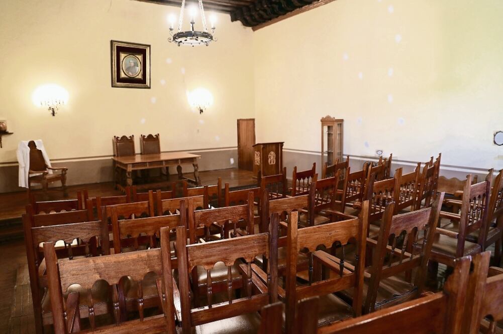 Aunque aparentemente las grietas son menores, el mayor daño es que el inmueble se desniveló (JUAN CARLOS REYES. EL UNIVERSAL)