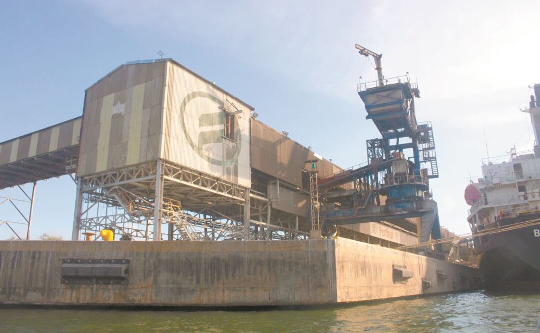 Con la compra de Fertinal, uno de los objetivos que tenía Pemex para la compañía era aumentar 25% la producción de fertilizantes, de acuerdo con los argumentos que se presentaron para justificar la operación. Foto: Charbell Lucio