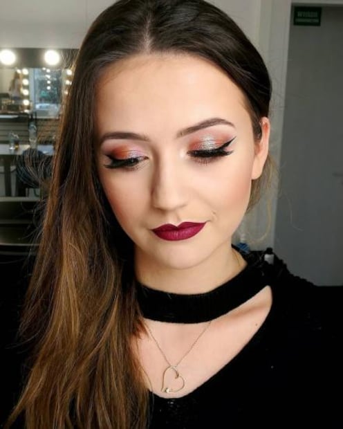 Usa el iluminador sin maquillarte como una experta