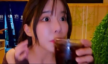 VIDEO: "¿Qué está pasando?", influencer surcoreana transmite en vivo huyendo de tiroteo en Bangkok