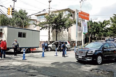 Caos vial en zona de Santa Fe por deprimido