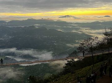 Lánzate a los puentes colgantes del pueblo mágico de Pahuatlán
