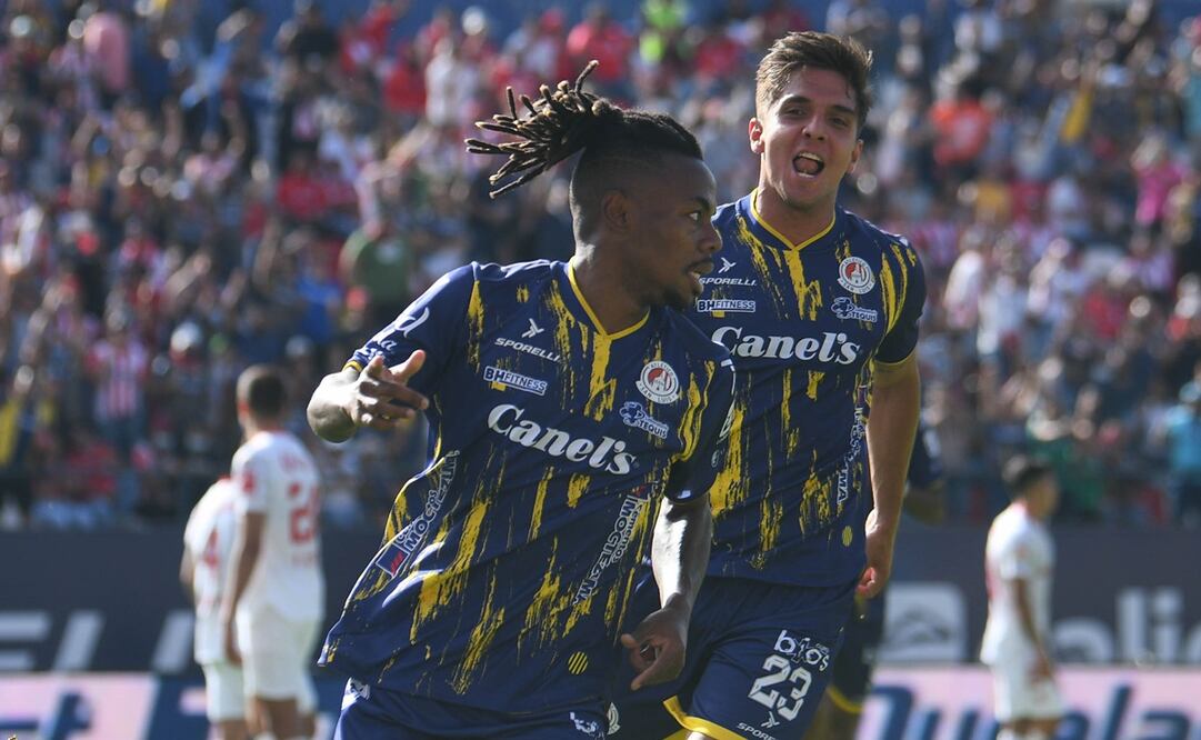 John Murillo celebrando el gol ante Atlético de San Luis - FOTO: Imago7