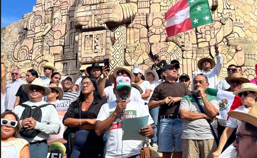 Marcha de la Generación Z, en Yucatán, piden justicia por Carlos Manzo de Uruapan, Michoacán. Foto: Especial