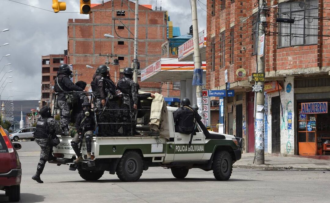 La Policía de Bolivia ha estado en las calles desde el inicio de las protestas (Foto: AFP)