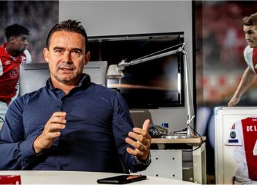 Ajax despide a directivo por enviar mensajes “inapropiados” a compañeras del club