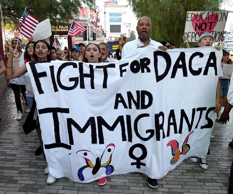 Trump niega acuerdo con demócratas sobre dreamers