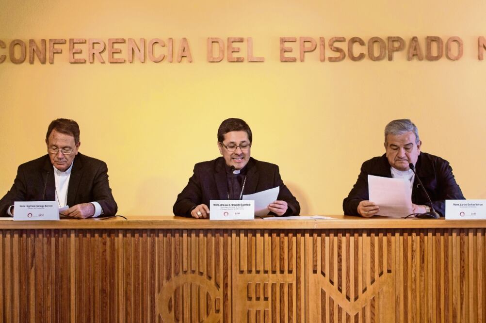 Sigifredo Noriega, obispo de Zacatecas; Alfredo Miranda, obispo auxiliar de Monterrey, y Carlos Garfias, arzobispo de Morelia, destacaron el interés de la Iglesia de reunirse con los candidatos. (TERCERO DÍAZ. CUARTOSCURO)