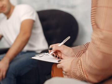 ¿Cómo iniciar la primera cita con un psicólogo, según expertos?