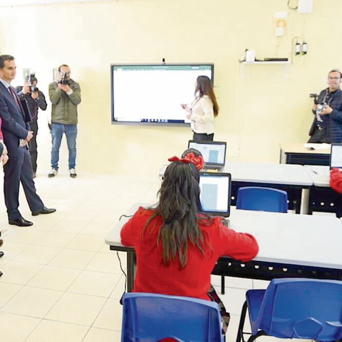 La primaria Ernesto P. Uruchurtu, en la alcaldía Iztapalapa, fue reconstruida; tiene un aula digital y cinco sensores para detectar sismos. ESPECIAL
