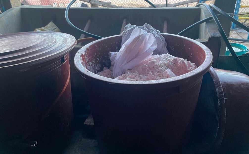 Las autoridades federales realizaron las tres órdenes de cateo en los predios ubicados en Tlaxcala y Puebla para desarticular una célula delictiva del Cártel de Sinaloa. Foto: FGR