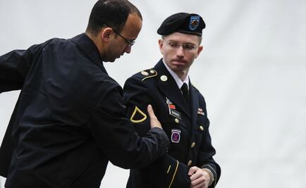 Sale de prisión Chelsea Manning, la primera gran fuente de Wikileaks