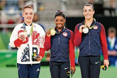 Simone Biles se va con otro oro