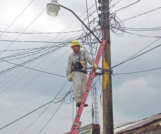 CFE le quitó la luz a 2.5 millones entre abril y octubre