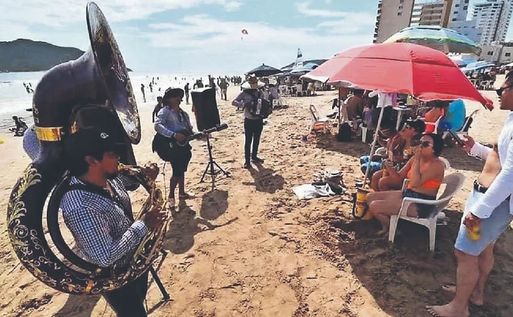 Los monitoreos en las veintidós playas aptas para ser visitadas por vacacionistas son continuos. | Foto: Archivo, especial.