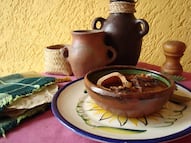 Cómo hacer huaxmole con la receta de la mamá millonaria