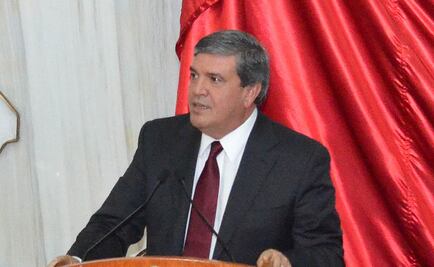 Gobernador interino de NL reconoce error con funcionario con antecedentes