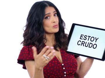 Salma Hayek explica en inglés peculiares frases mexicanas