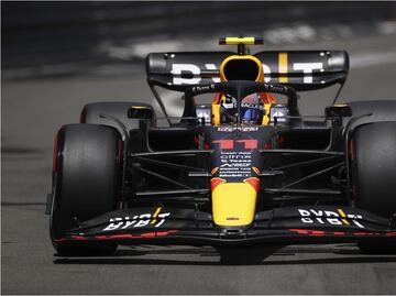 Checo Pérez termina primero en la práctica libre tres del GP de Mónaco