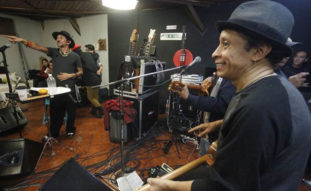 El jueves, el grupo ensayó  un set de 35 canciones. FOTO: Ariel Ojeda/EL UNIVERSAL.