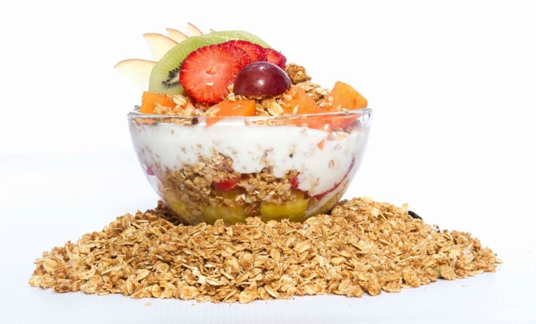 El cereal azucarado no es bueno, mejor cámbialo por avena con fruta. (Foto: Pixabay)