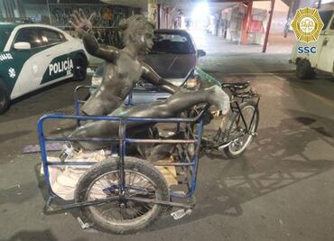 Detienen en Tlatelolco a hombre con dos estatuas en un triciclo