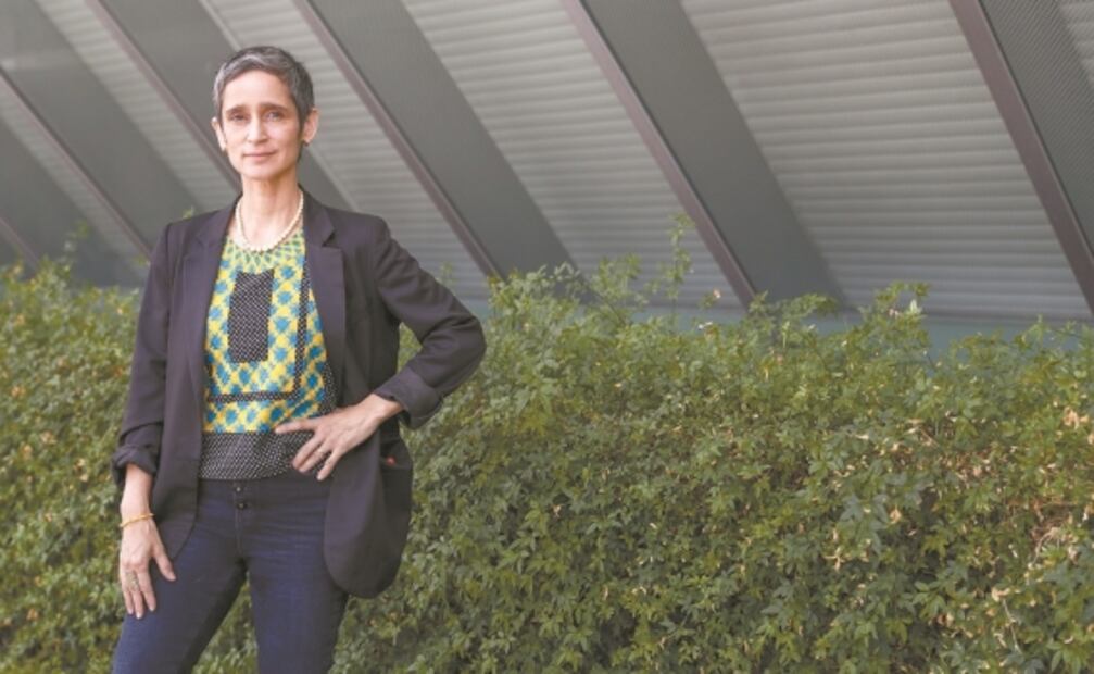 Yvonne Venegas crea desde el archivo de su padre